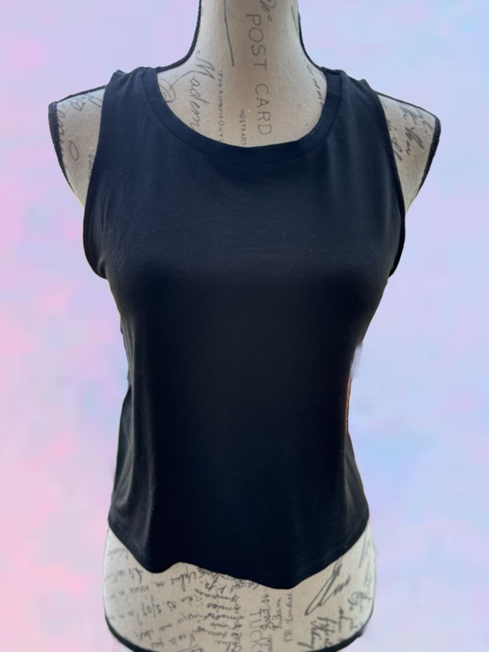 Black Sleeveless Crewneck Top 
Medium
NWT / Never Worn